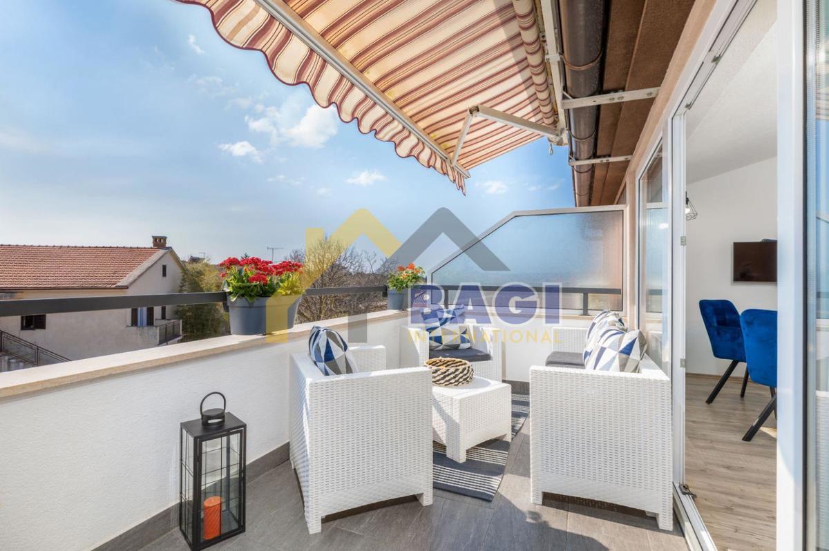 VALBANDON - dvoetažni apartma blizu morja