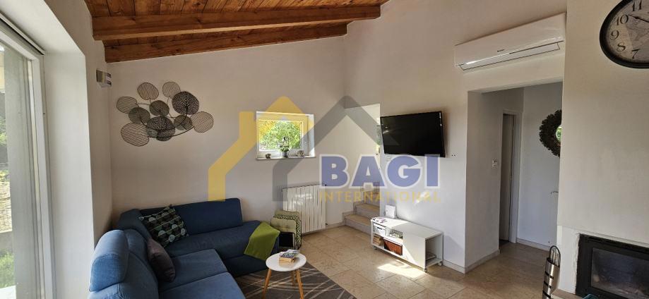 Hiša z bazenom – Sveti Petar v Šumi