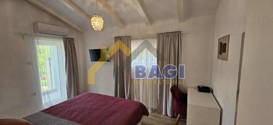 Hiša z bazenom – Sveti Petar v Šumi