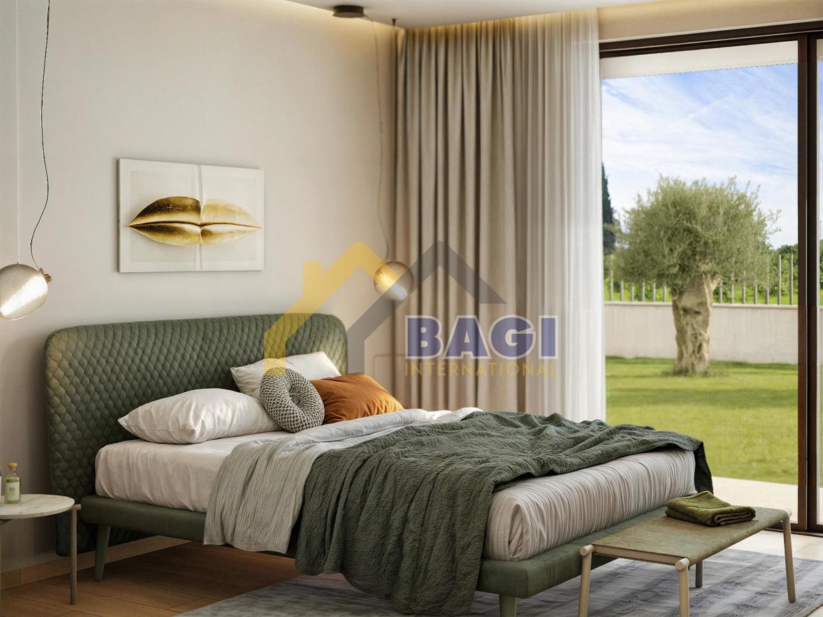 ROVINJ - VISOKOKAKOVOSTNO LUKSUZNO APARTMA Z BAZENOM IN VRTOM