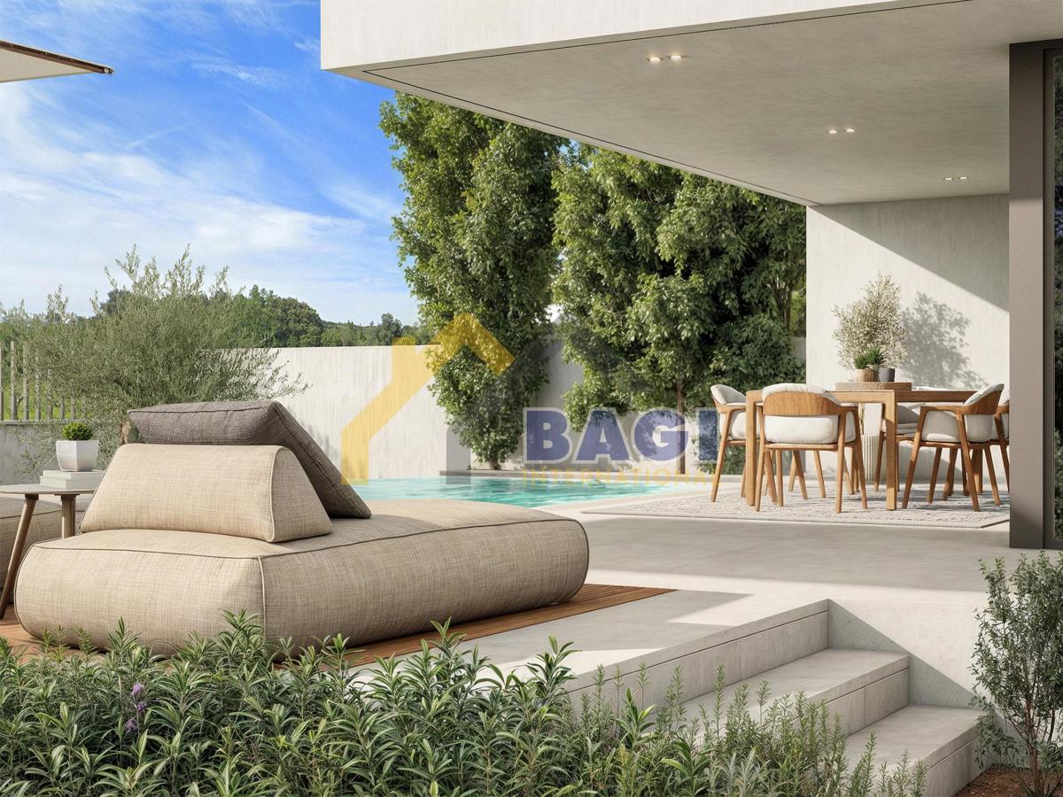 ROVINJ - VISOKOKAKOVOSTNO LUKSUZNO APARTMA Z BAZENOM IN VRTOM
