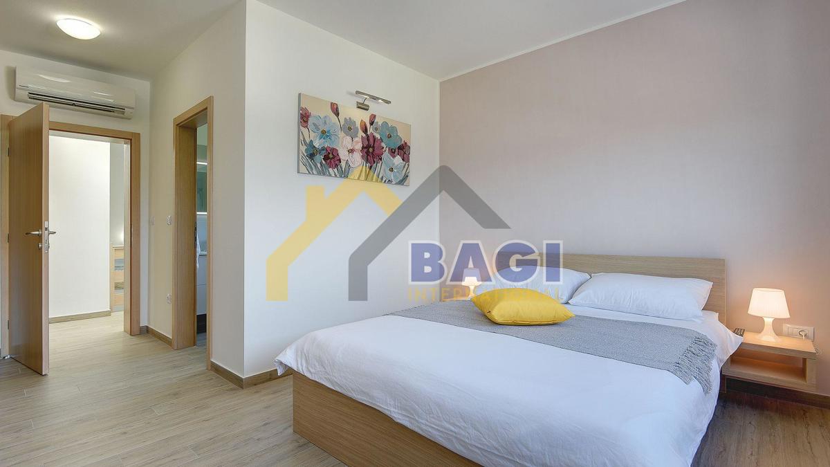 Luksuzna novogradnja z bazenom! Le 10 minut od Pulja