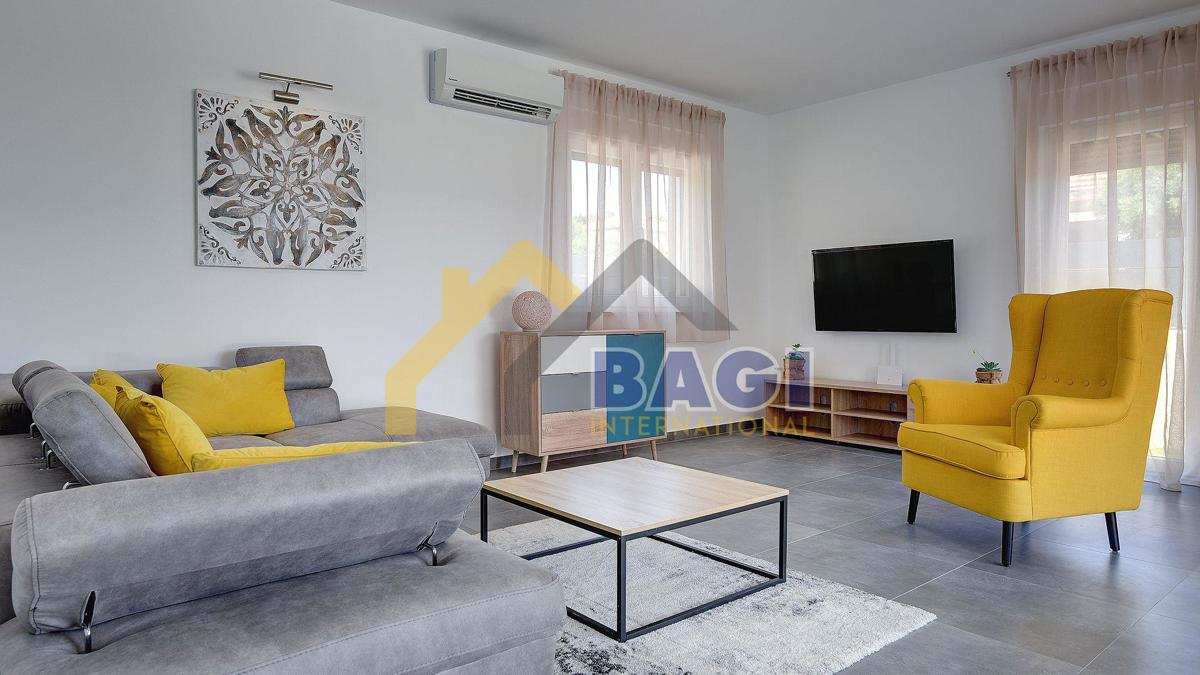 Luksuzna novogradnja z bazenom! Le 10 minut od Pulja