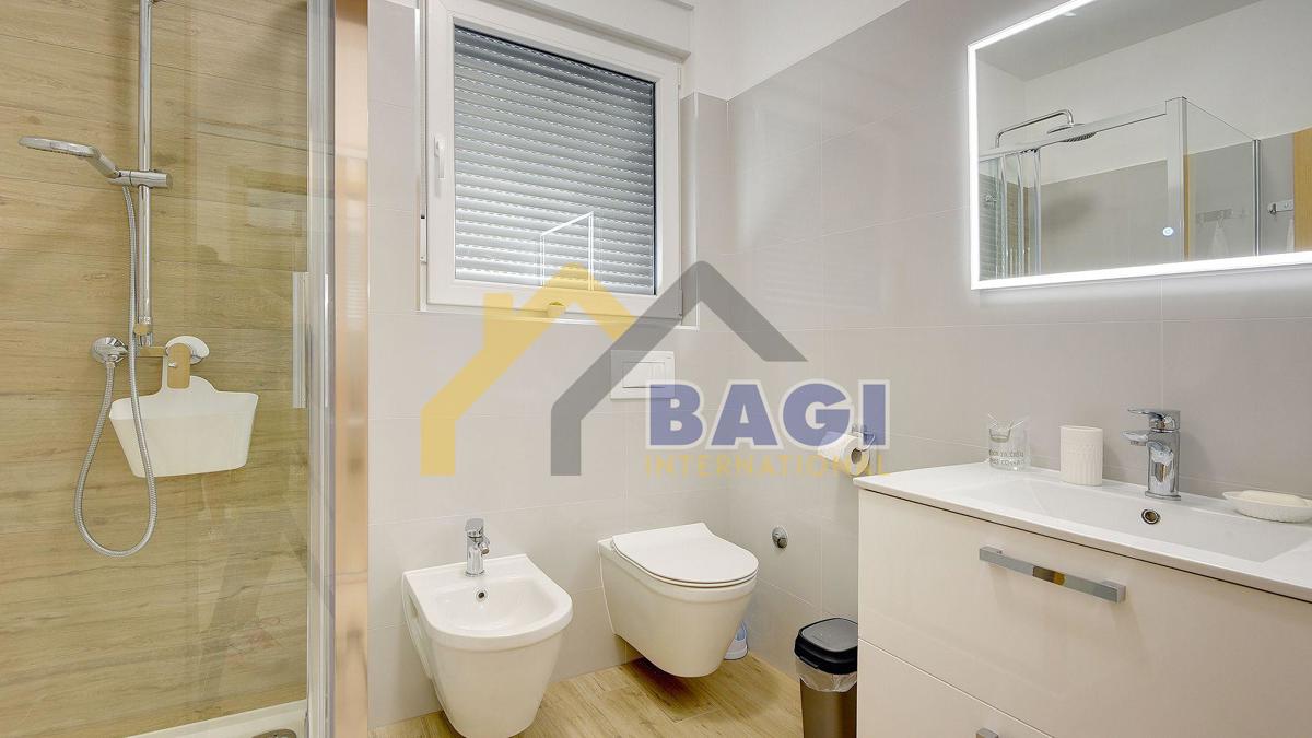 Luksuzna novogradnja z bazenom! Le 10 minut od Pulja