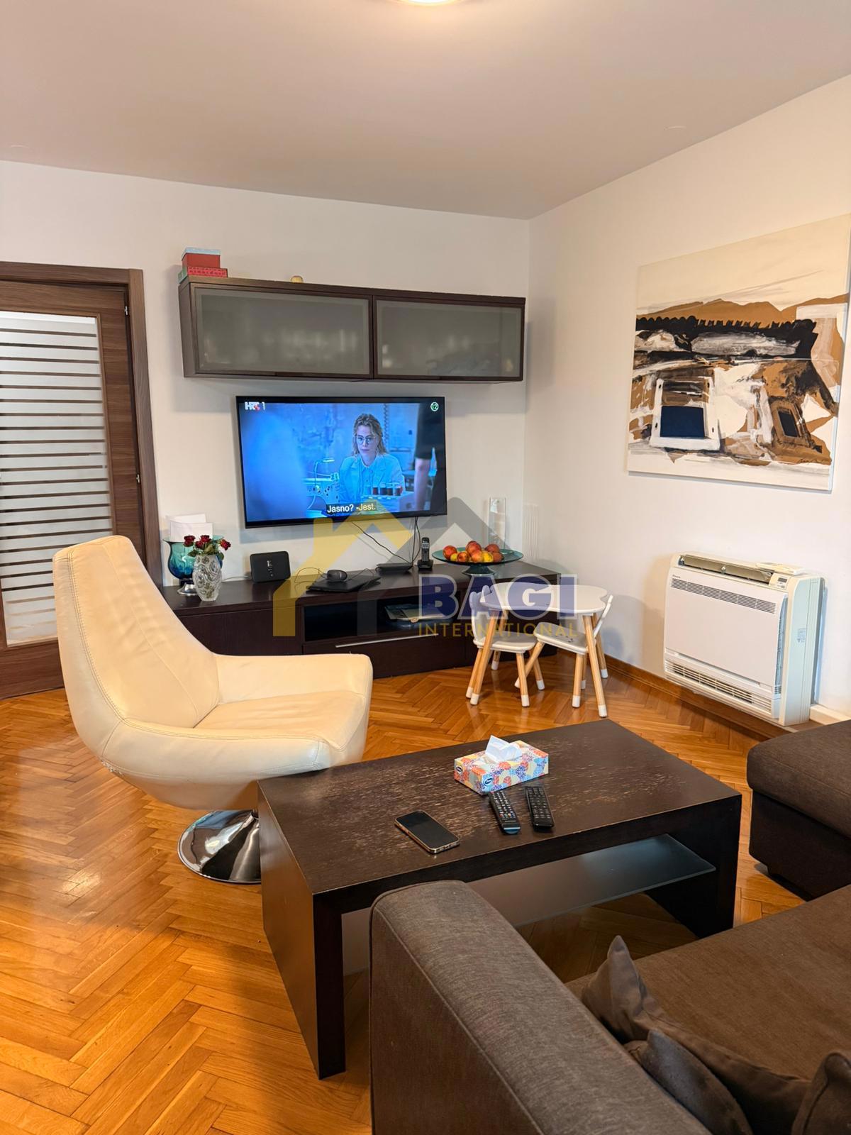 FAŽANA Dvoetažno Stanovanje – 400 m od Morja