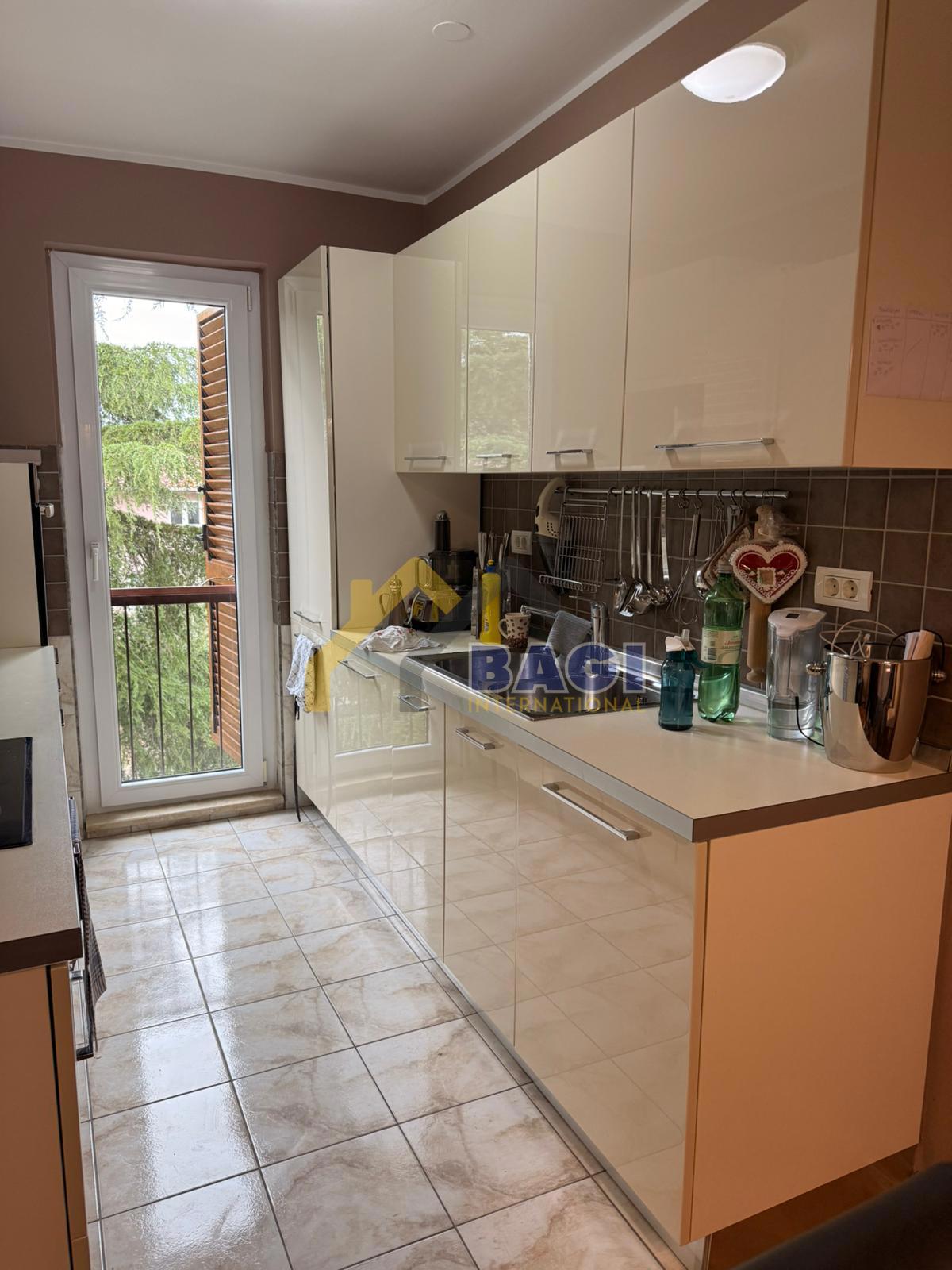 FAŽANA Dvoetažno Stanovanje – 400 m od Morja