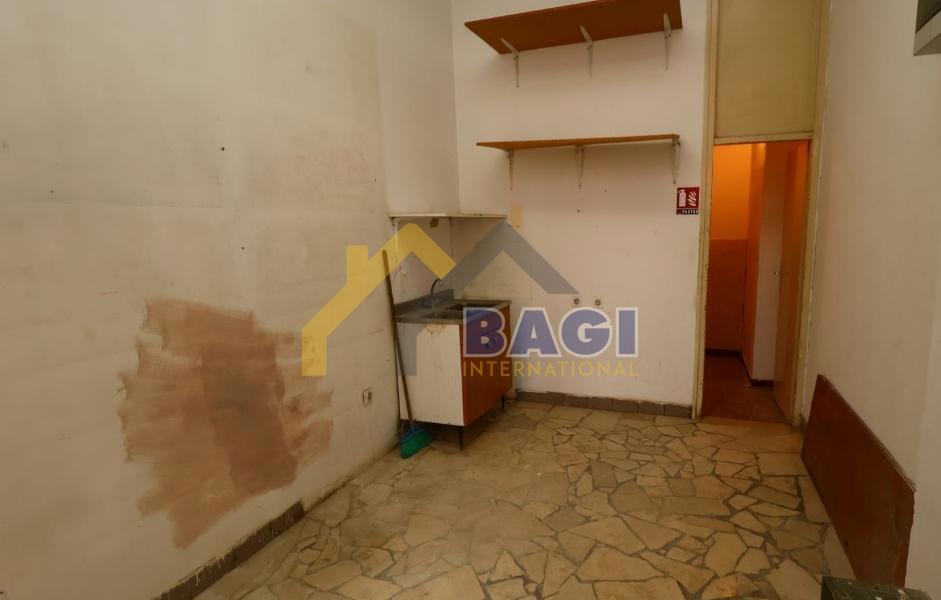 VRHUNSKA LOKACIJA PULA VERUDA POSLOVNI PROSTOR 87m2