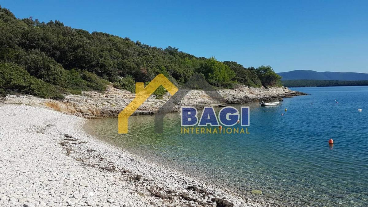 Peruški Kmetijsko zemljišče v bližini morja 900m2