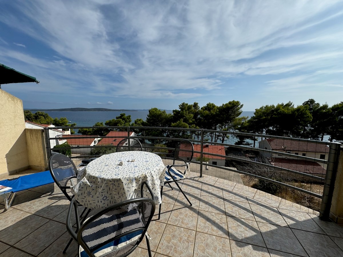 Šarmanten apartma s pogledom na morje na južni strani otoka Hvara, Ivan Dolac, O.Hvar