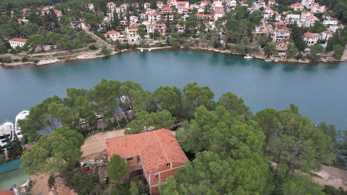 Odkrijte svoj sanjski kraj ob morju z Balustrade Estates