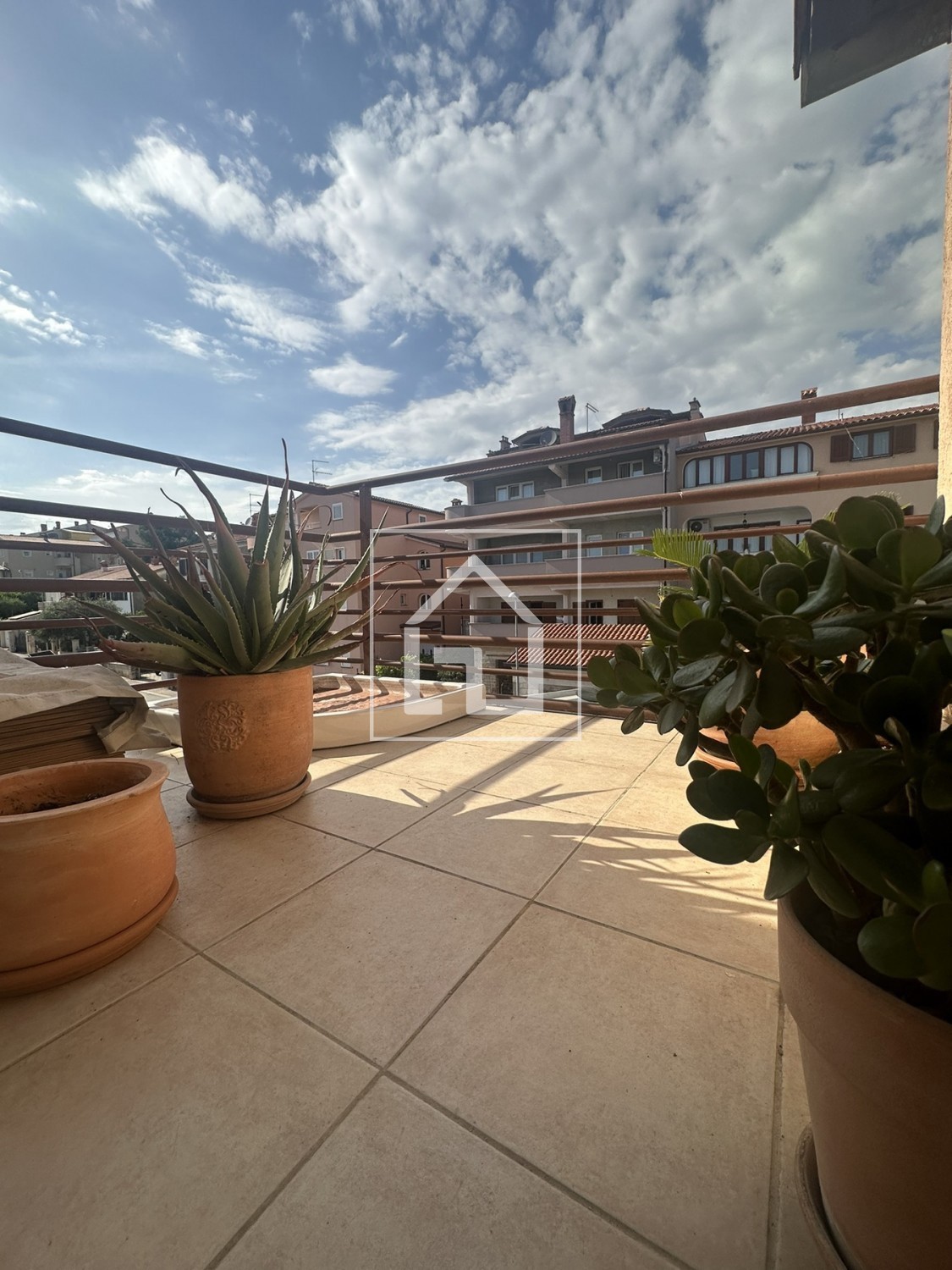 Stanovanje Pula, čudovito dvoetažno stanovanje na odlični lokaciji