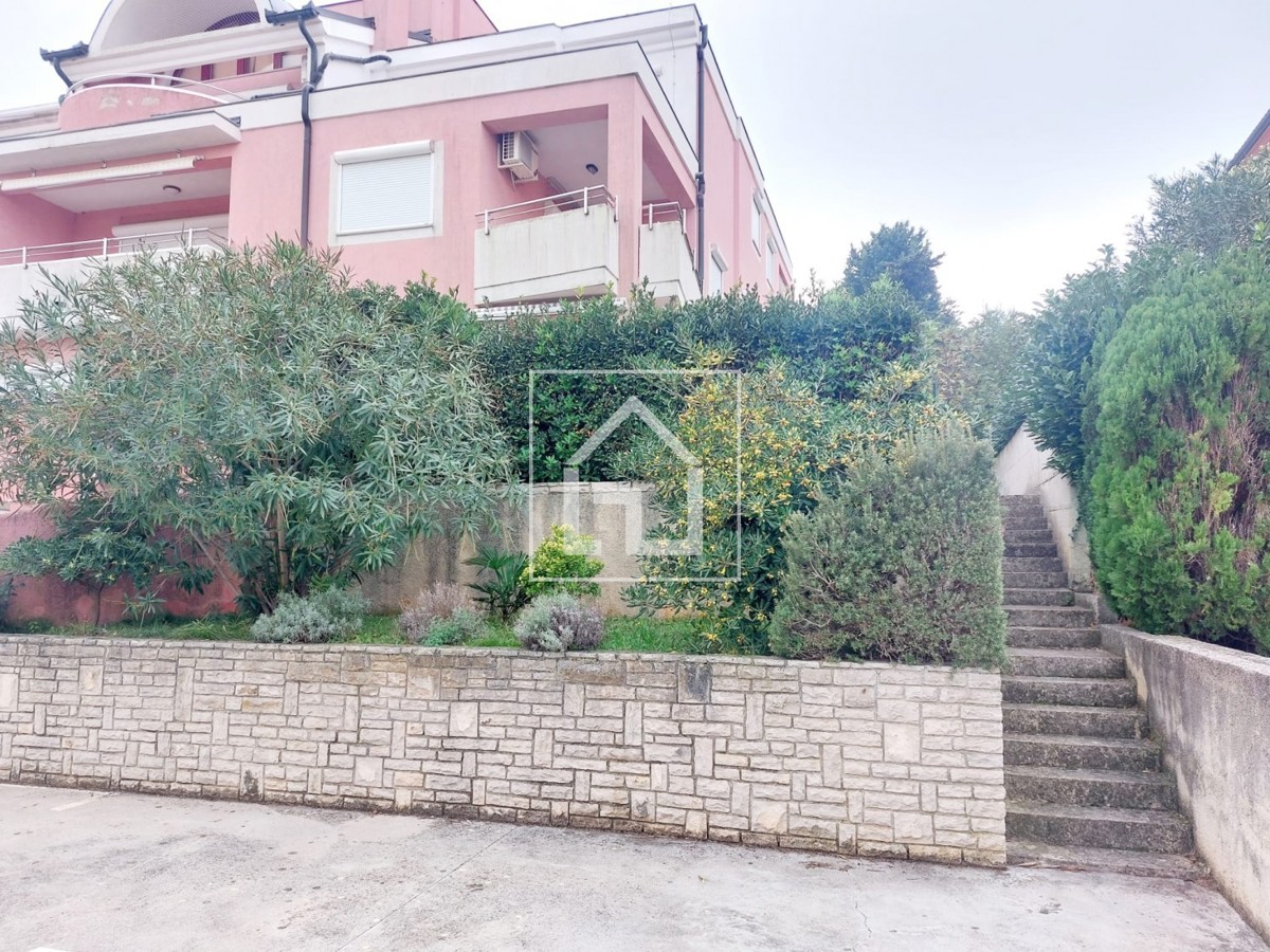 Stanovanje Premantura , dvoetažni stan