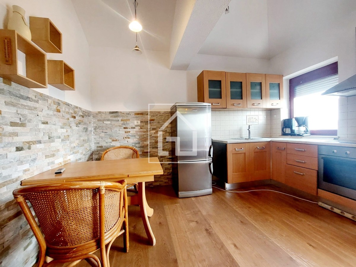 Stanovanje Premantura , dvoetažni stan