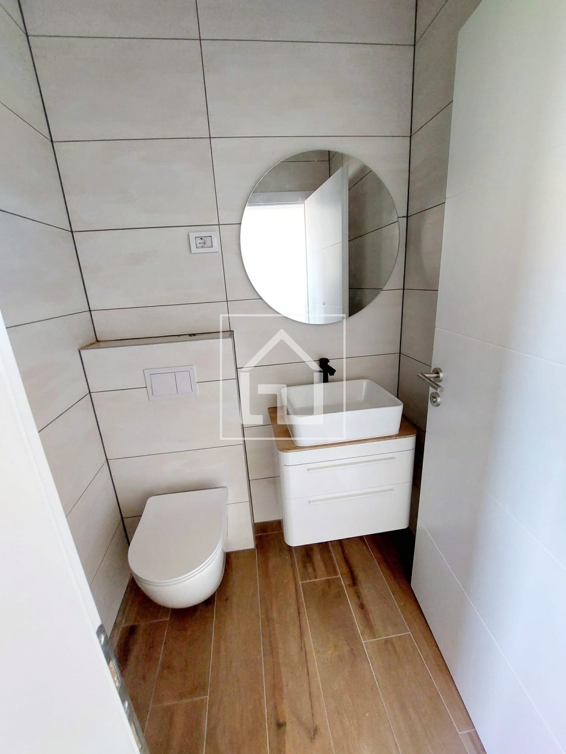 Hiša Medulin, odlična lokacija, novogradnja. Hiša s 4 spalnicami in 4 kopalnicami!!