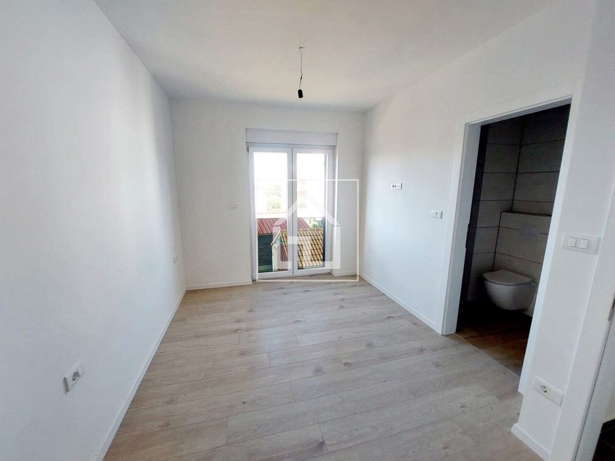 Hiša Medulin, odlična lokacija, novogradnja. Hiša s 4 spalnicami in 4 kopalnicami!!