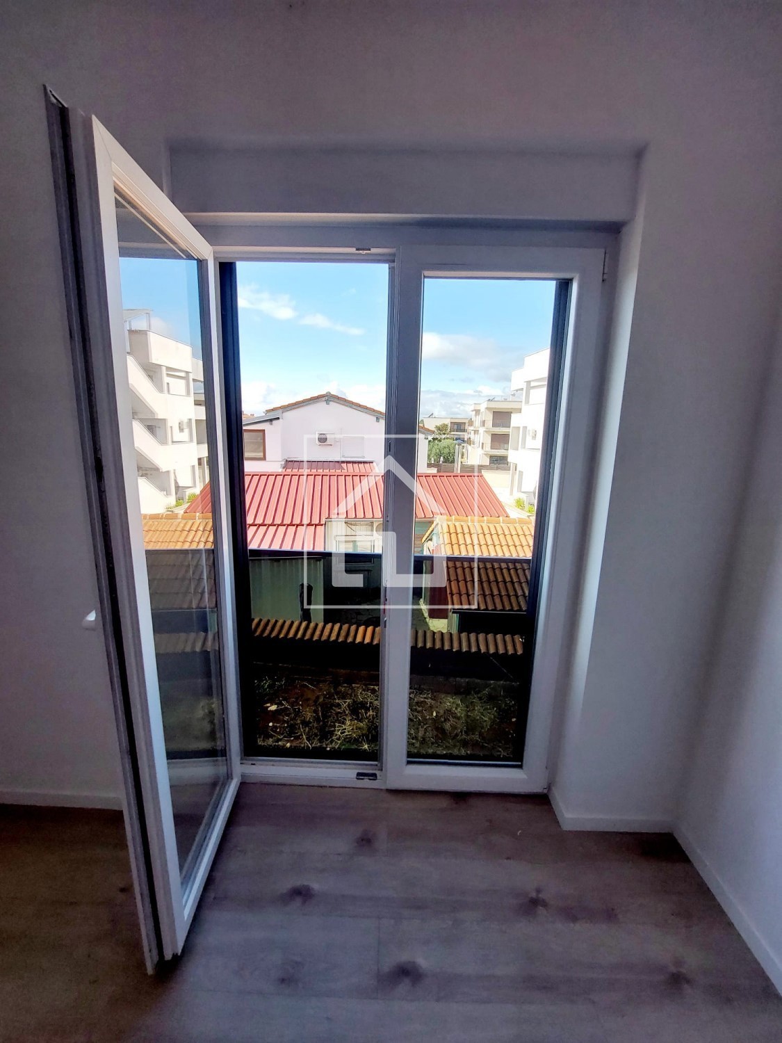 Hiša Medulin, odlična lokacija, novogradnja. Hiša s 4 spalnicami in 4 kopalnicami!!