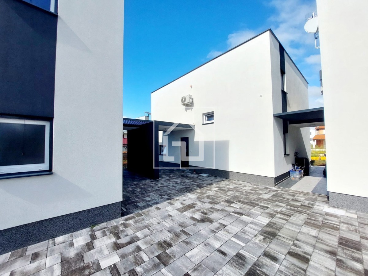 Hiša Medulin, odlična lokacija, novogradnja. Hiša s 4 spalnicami in 4 kopalnicami!!