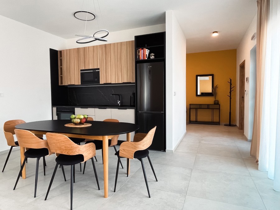 Hiša Pomer, dvojček z bazenom in pogledom na morje