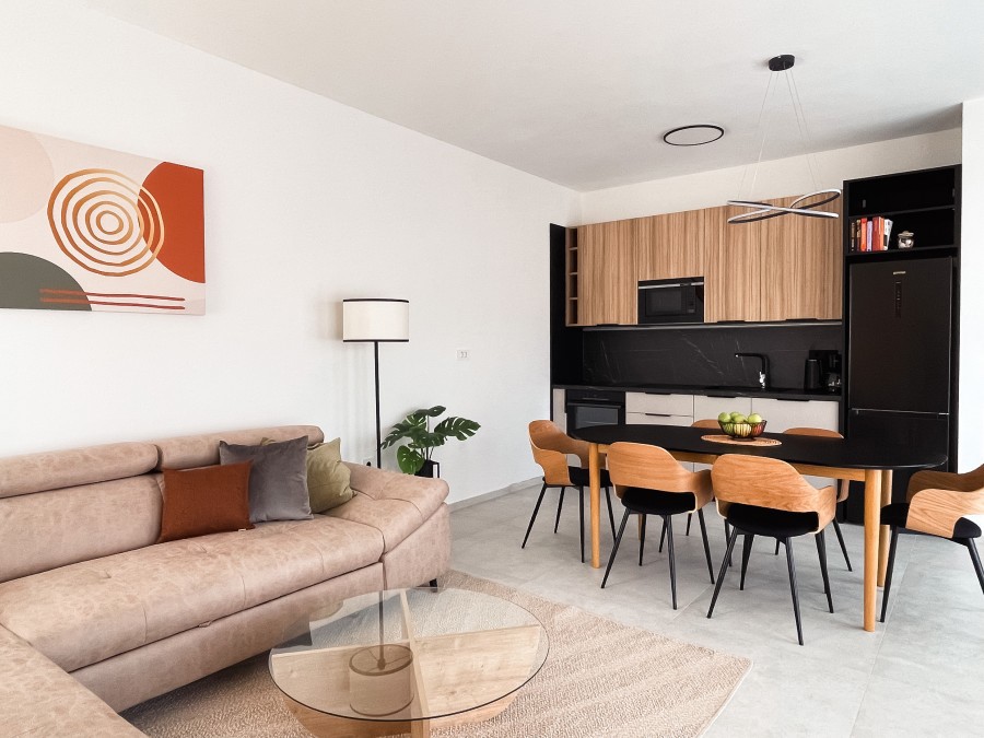 Hiša Pomer, dvojček z bazenom in pogledom na morje