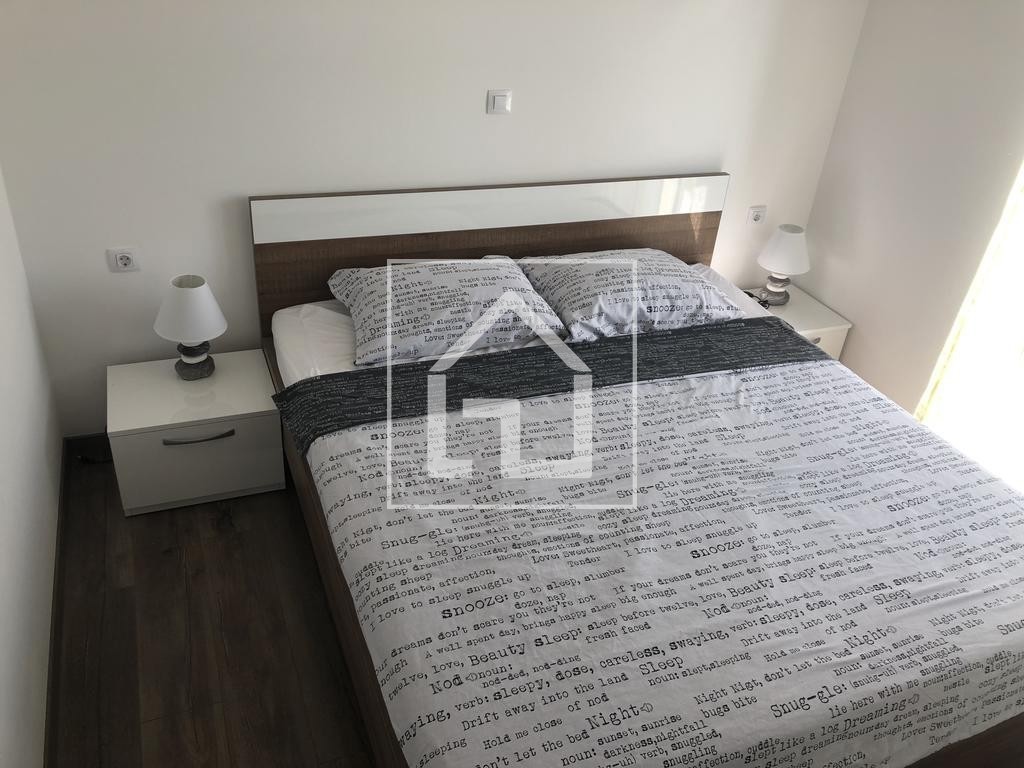 Stanovanje Medulin, apartma z 2 spalnicama, 1 kopalnico, bazenom in velikim vrtom