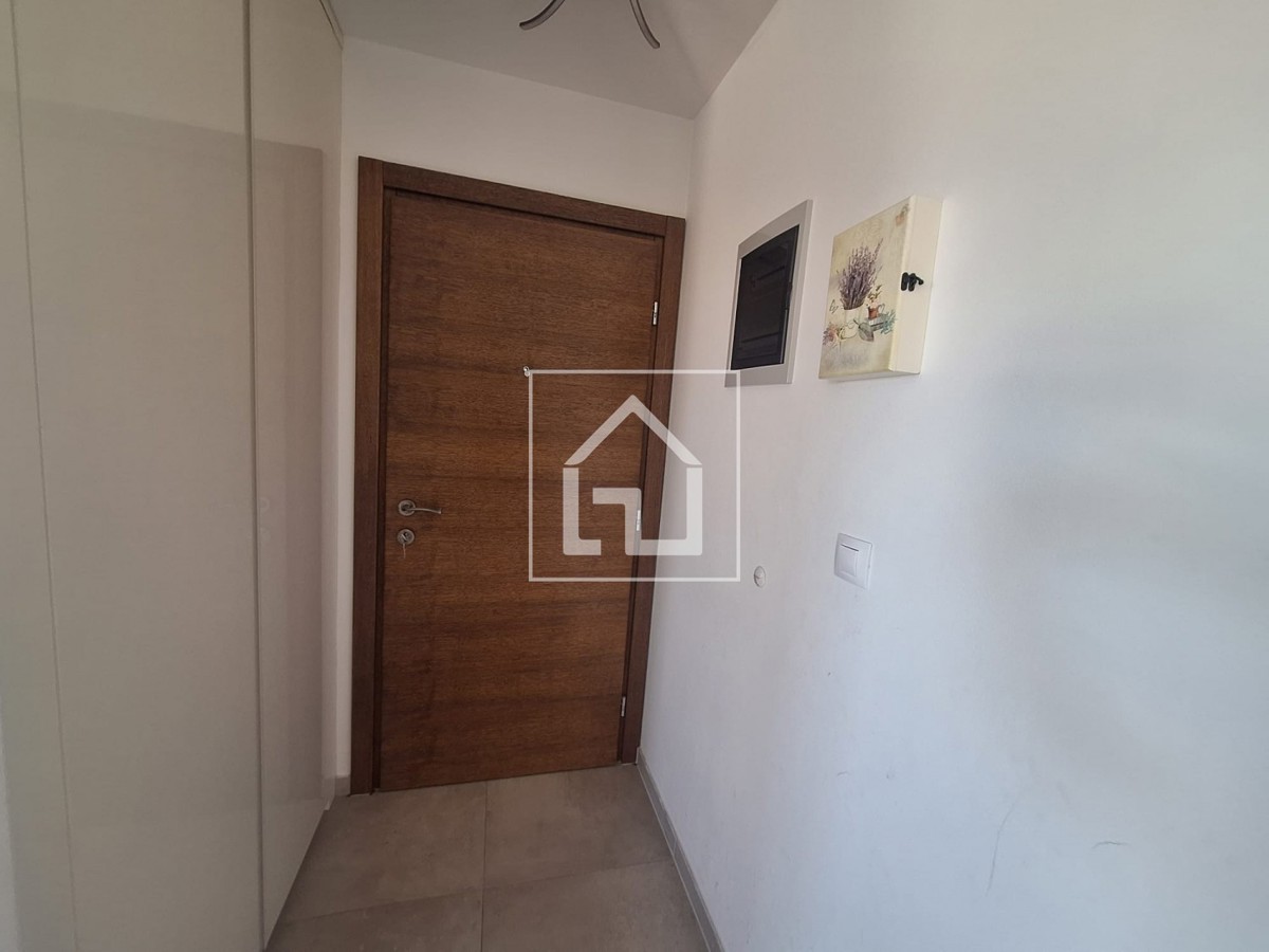 Stanovanje Medulin, apartma z 2 spalnicama, 1 kopalnico, bazenom in velikim vrtom