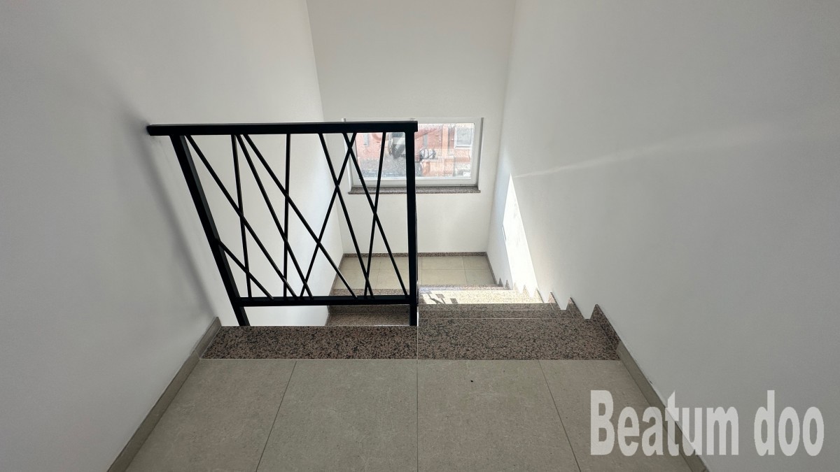 Apartma v drugem nadstropju, Nova stavba, z balkona, si lahko ogledate morje, Novigrad