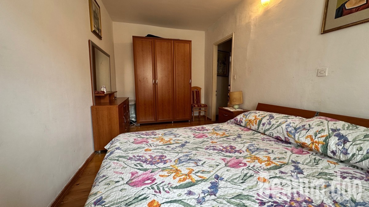 Apartma v centru Novigrada, izjemna lokacija, 50 m od plaže