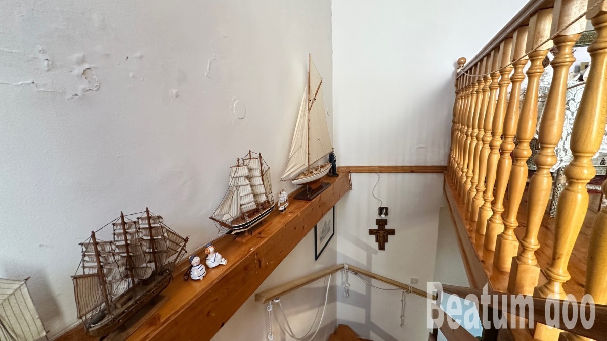Apartma v centru Novigrada, izjemna lokacija, 50 m od plaže