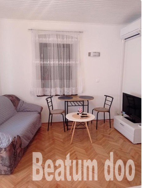 Studio v središču mesta, prvo nadstropje, pogled na morje, Novigrad