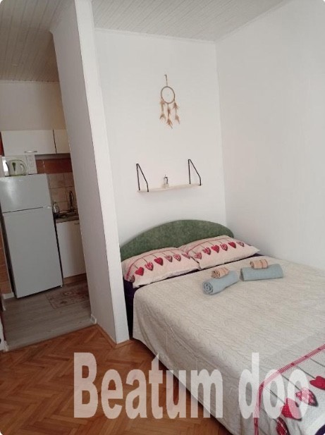 Studio v središču mesta, prvo nadstropje, pogled na morje, Novigrad