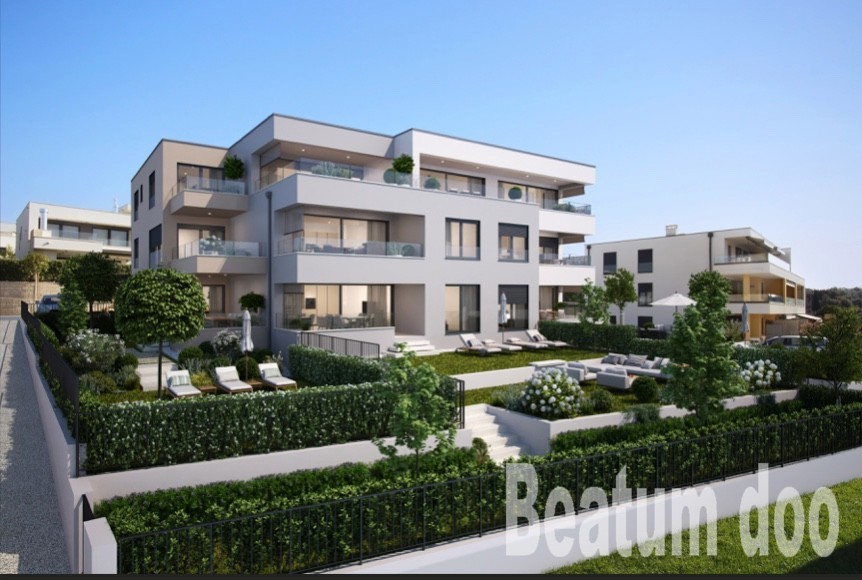 Apartma v prvem nadstropju, s pogledom na morje, Novigrad