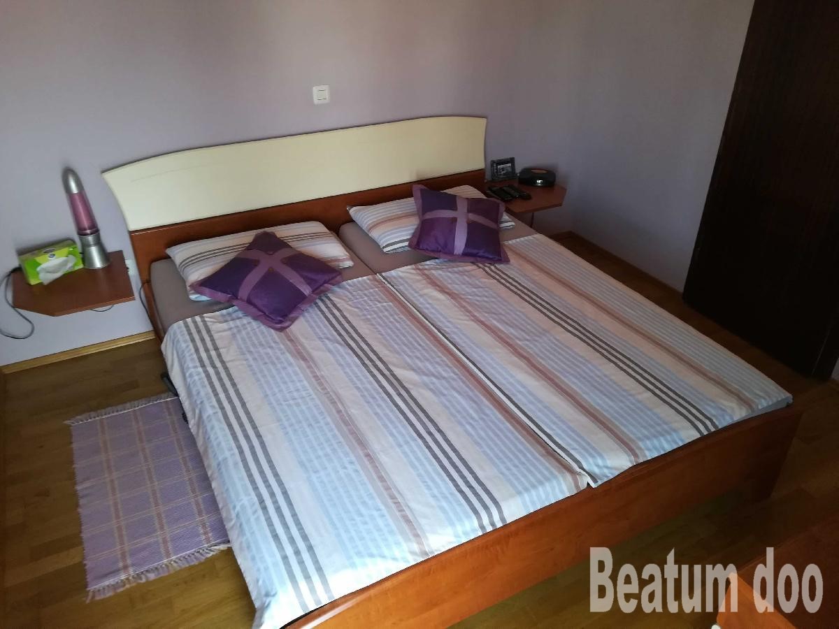 Velik apartma s čudovitim pogledom na morje - Novigrad
