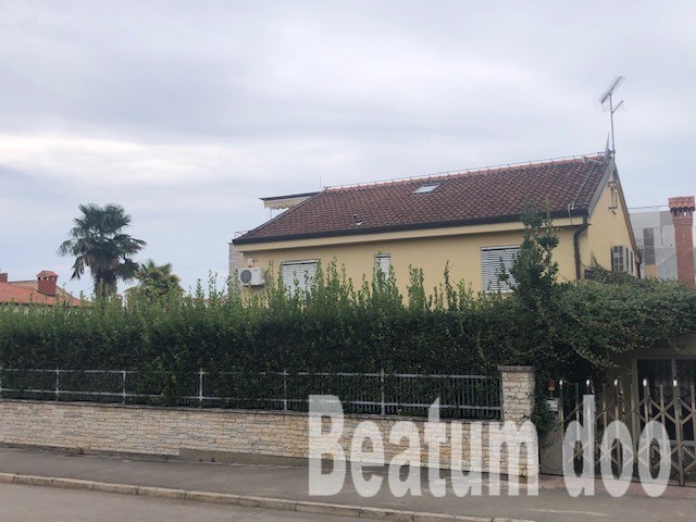 Hiša v centru mesta, mirno območje, Poreč