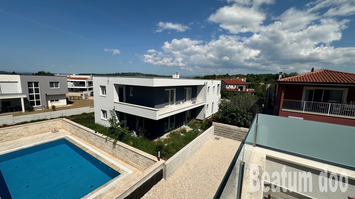 Hiša v projektu, novogradnja, Kastel,