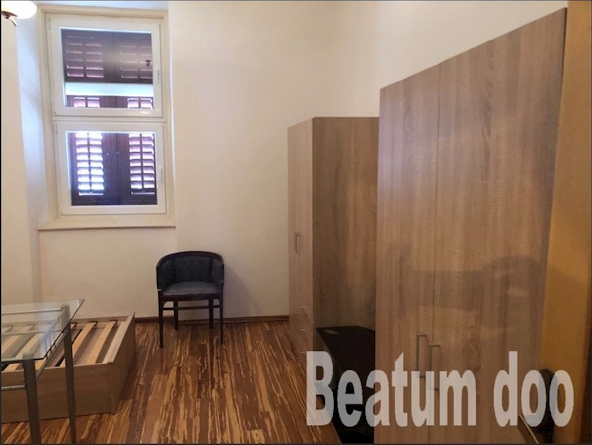 Hiša za obnovo v centru Pule