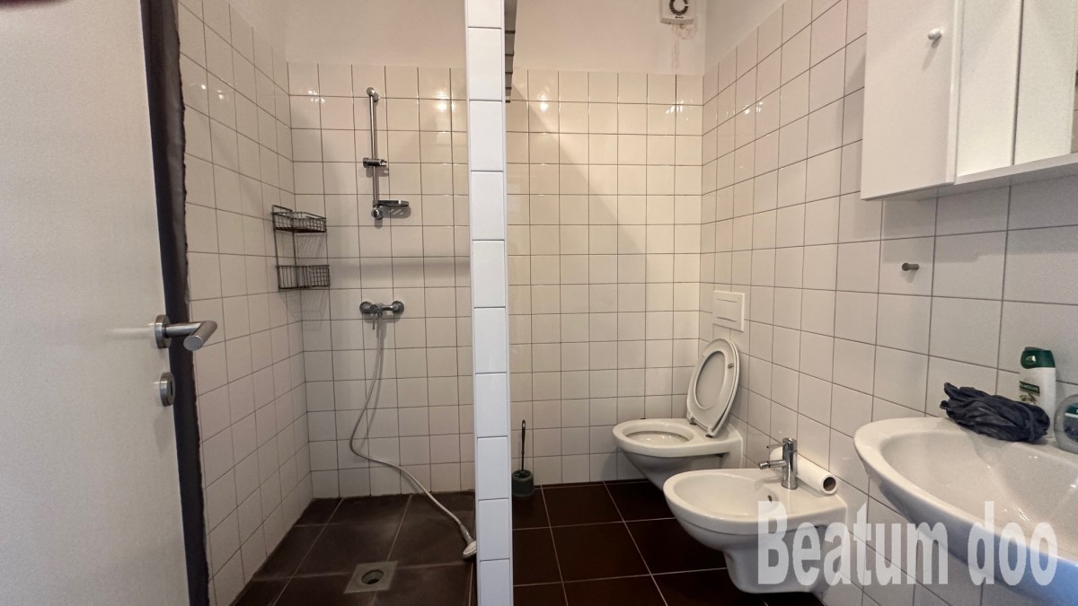 Apartma v drugem nadstropju, na podstrešju, pogled na morse, Novigrad