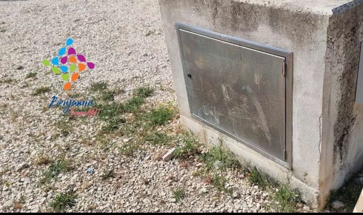 ŠTINJAN - Zazidljivo zemljišče na vrhunski lokaciji s projektom
