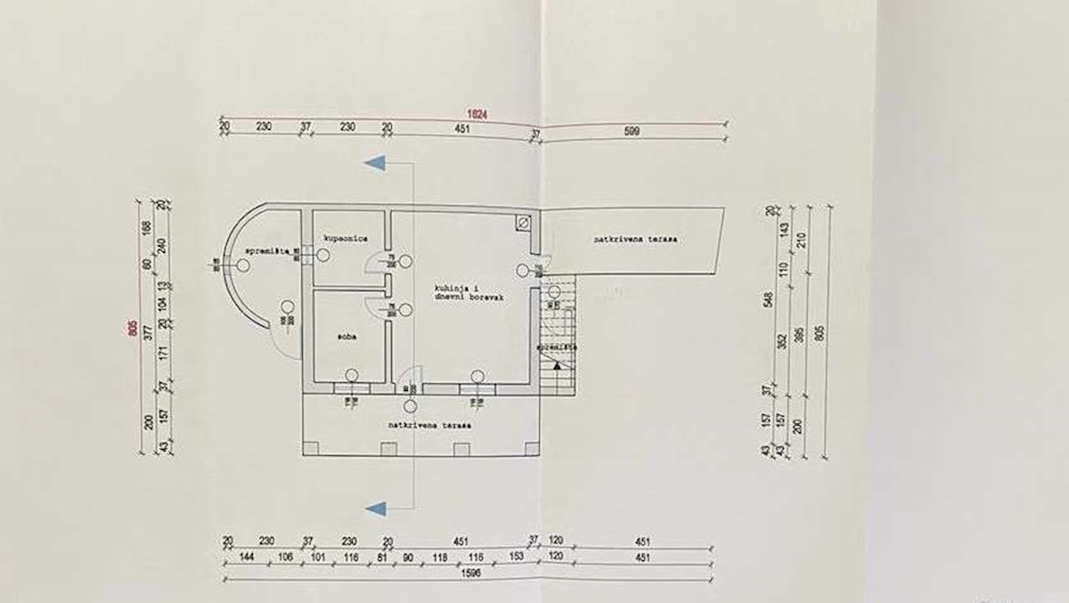 KAVRAN - Marčana - kamnita hiša z dvema apartmajema