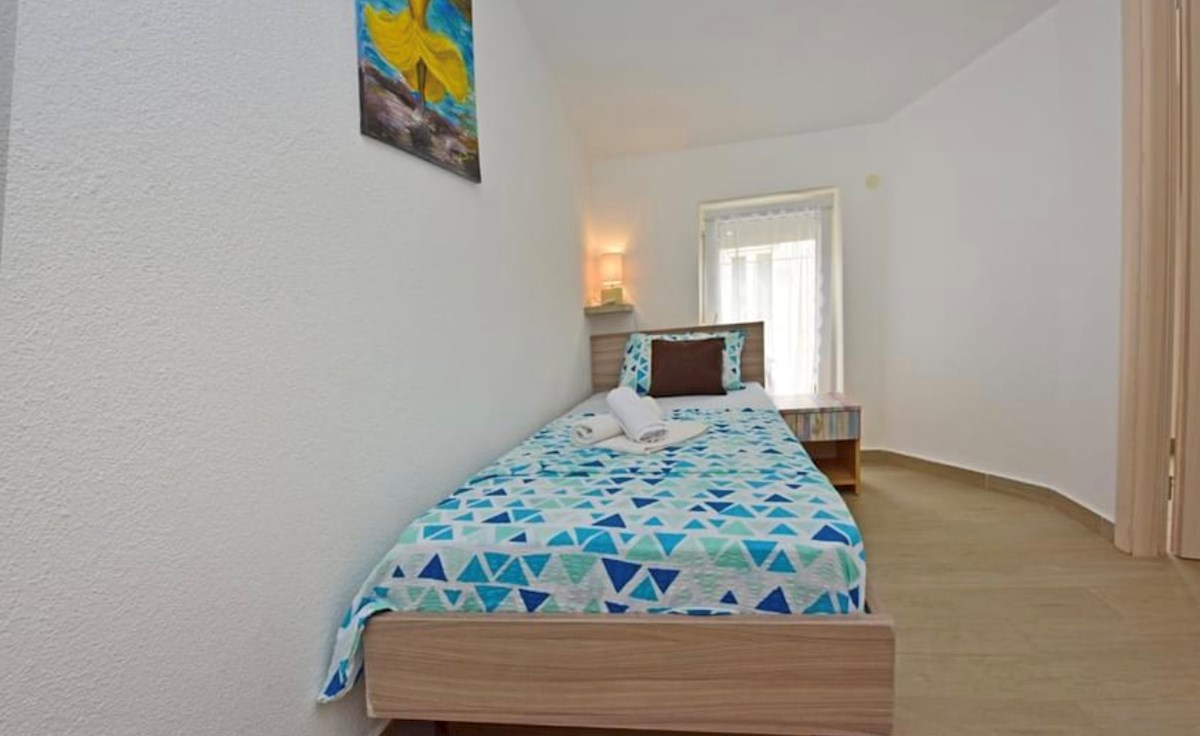 V bližini Poreč hiša s 5 apartmaji priložnost