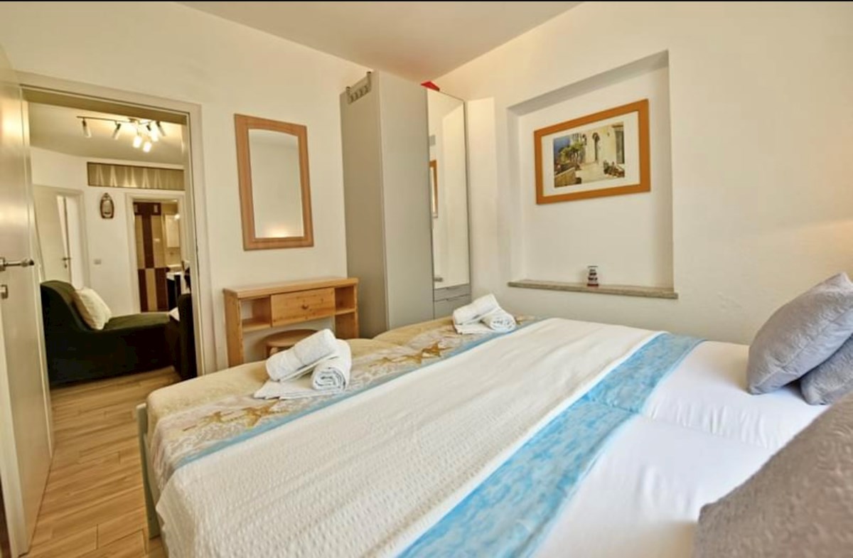 V bližini Poreč hiša s 5 apartmaji priložnost