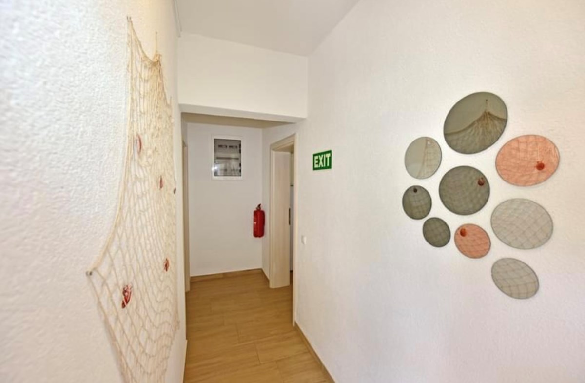 V bližini Poreč hiša s 5 apartmaji priložnost