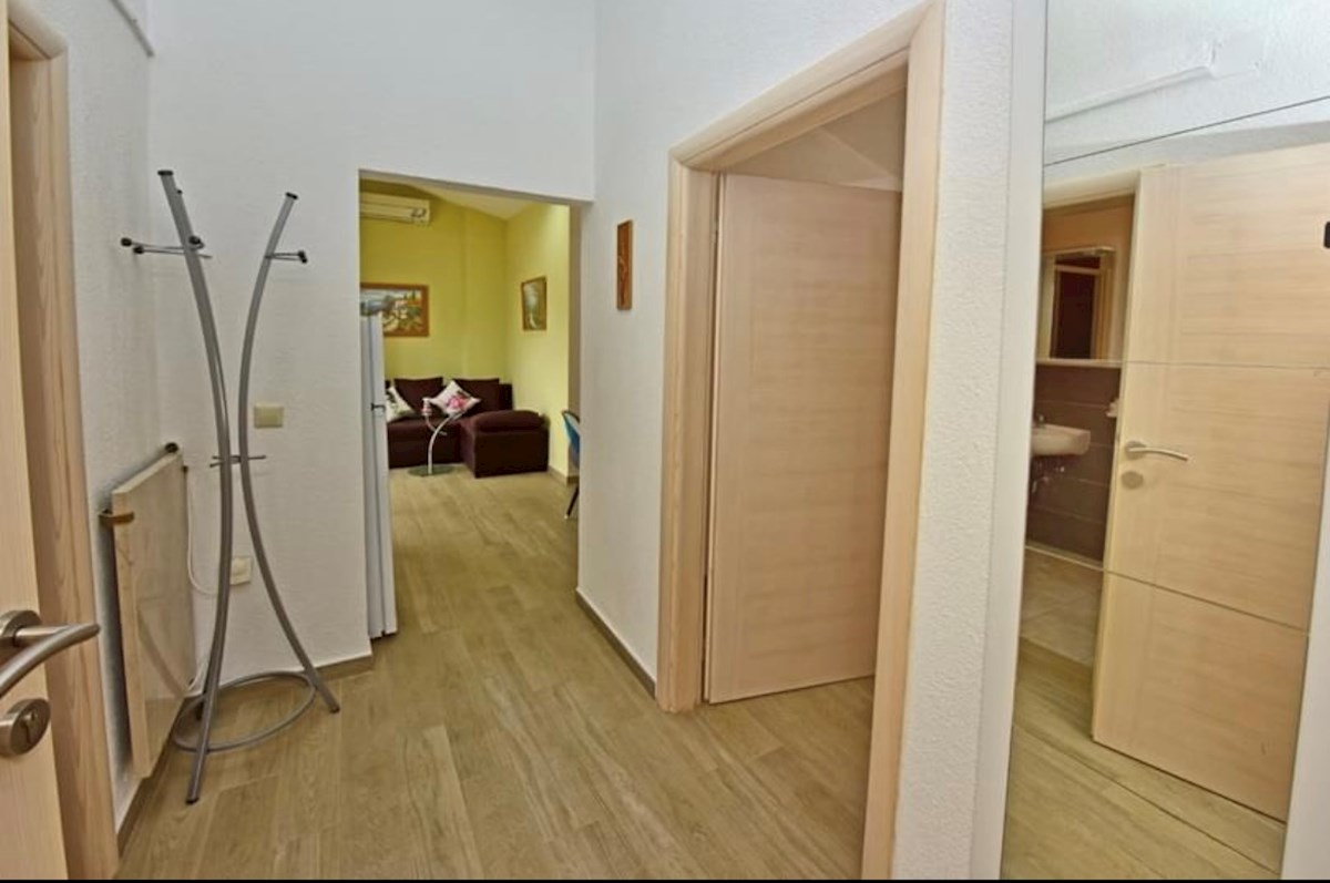 V bližini Poreč hiša s 5 apartmaji priložnost