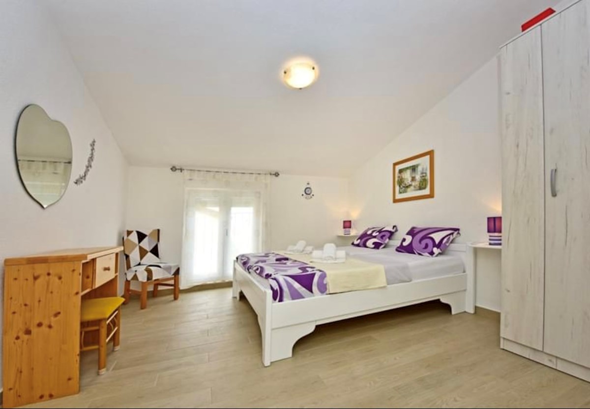 V bližini Poreč hiša s 5 apartmaji priložnost