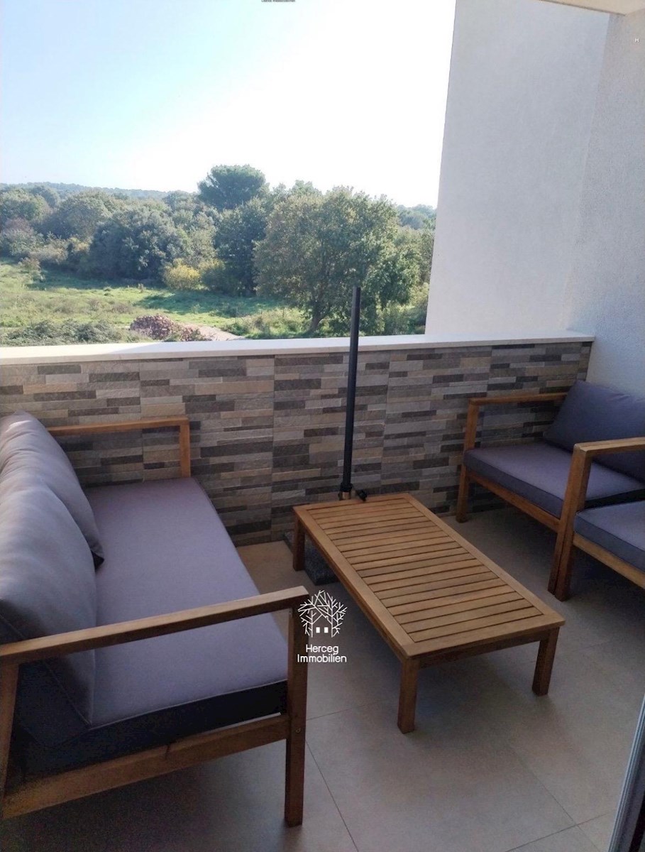 MEDULIN - Opremljen apartma (Cena po dogovoru)