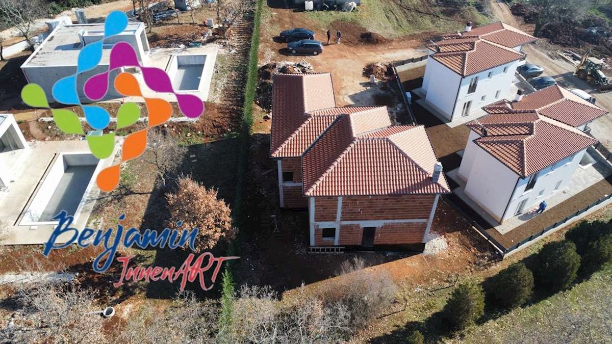 POREČ - Tar - hiša z bazenom (dva načina nakupa)