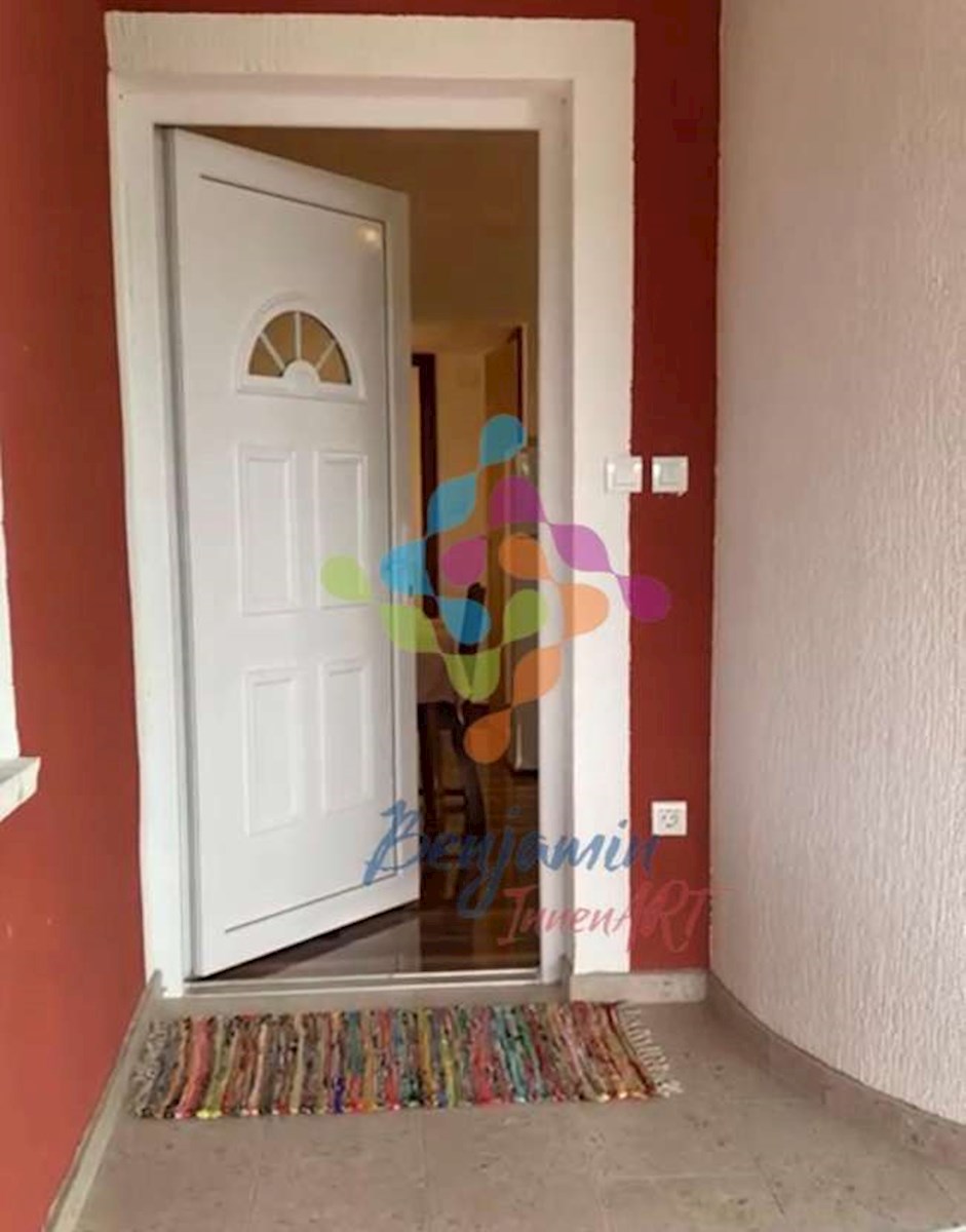 FAŽANA - dva apartmaja s pogledom na morje in 400m oddaljenost od plaže