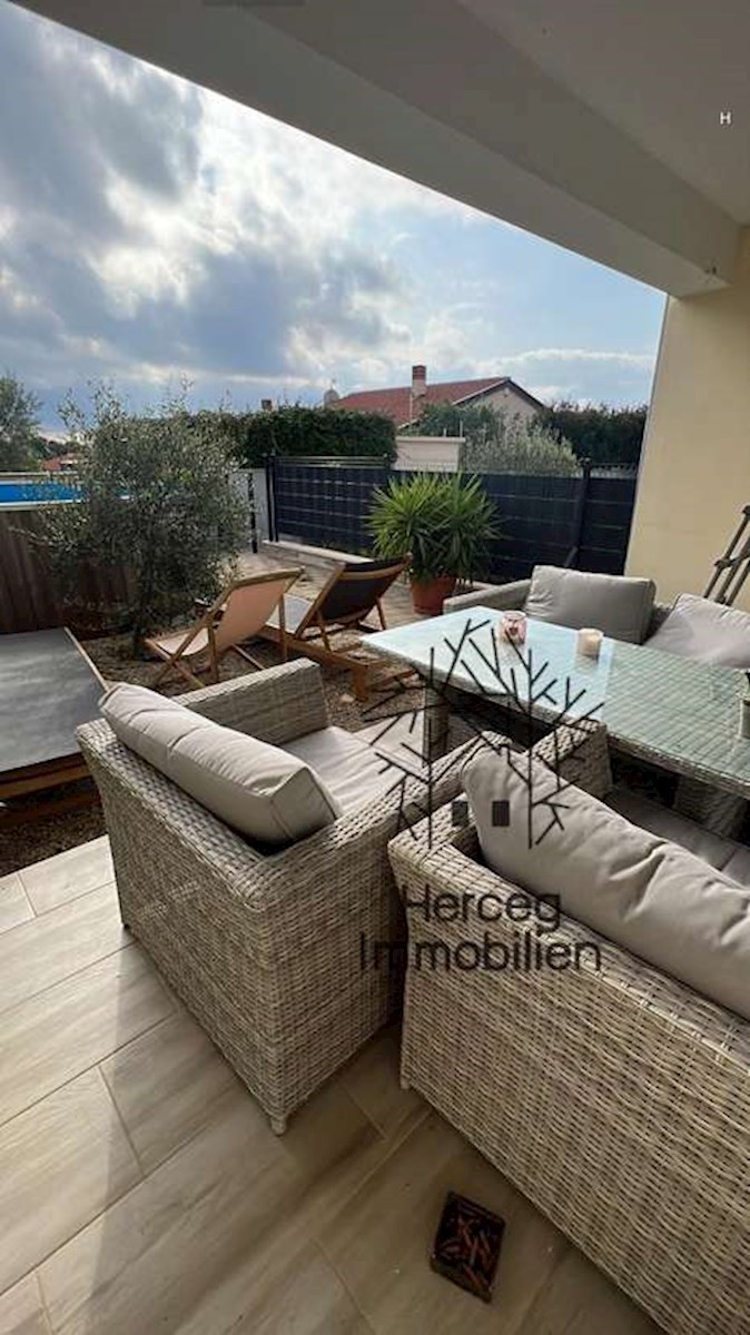BARBARIGA - Apartma 700m od morja