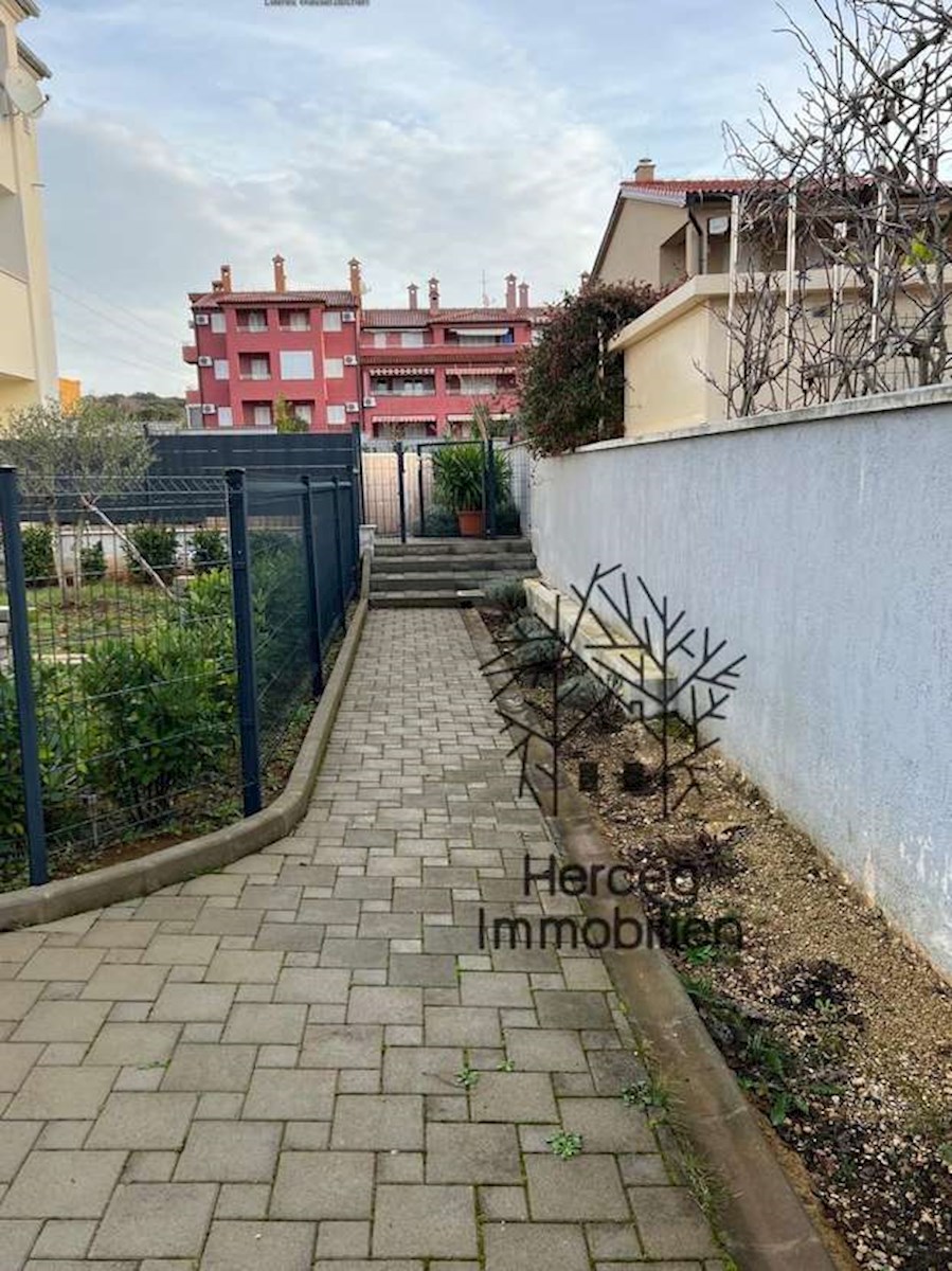 BARBARIGA - Apartma 700m od morja