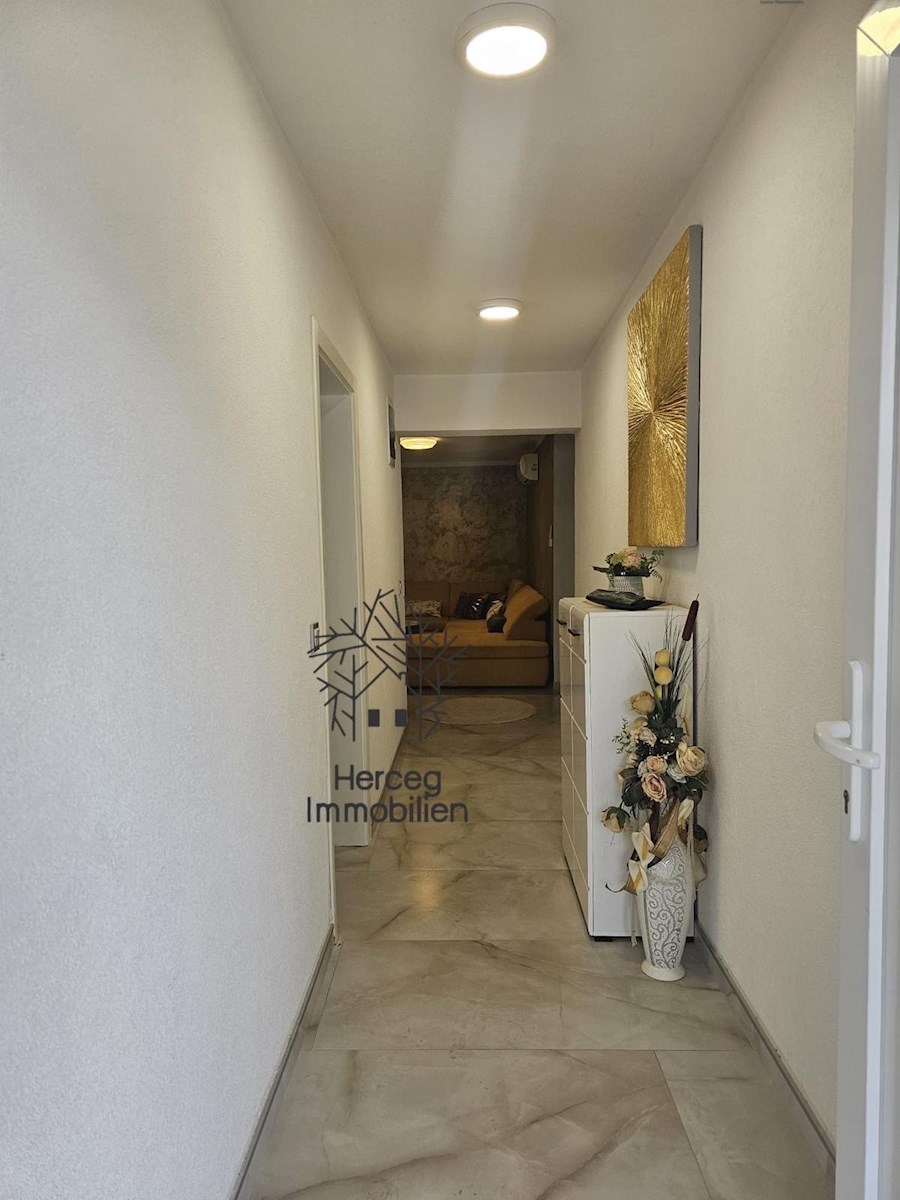 MEDULIN – Stanovanje v pritličju z vrtom