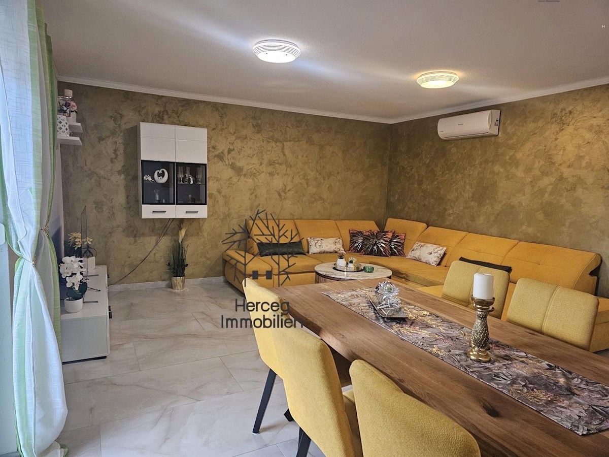 MEDULIN – Stanovanje v pritličju z vrtom